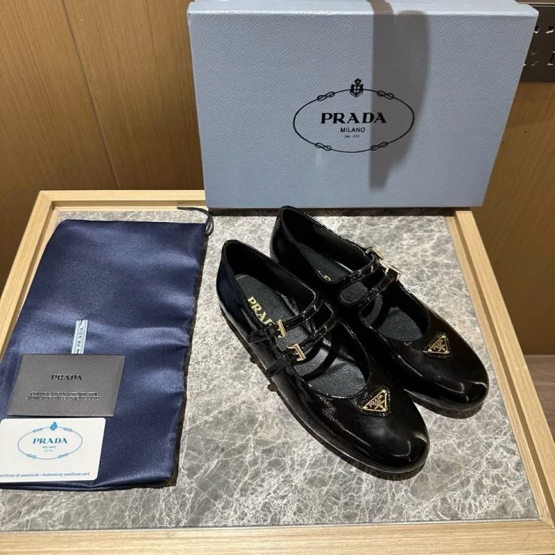 Trendy Prada Low Shoes 34825
