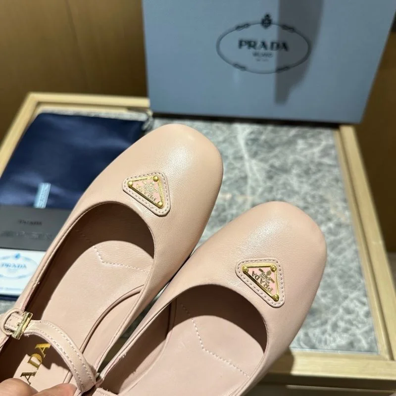 Contemporary Prada Low Shoes 34821