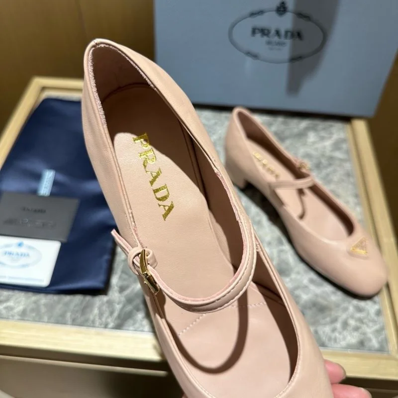 Contemporary Prada Low Shoes 34821