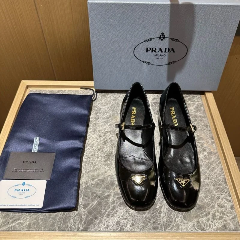 FlexibleFit Prada Low Shoes 34832