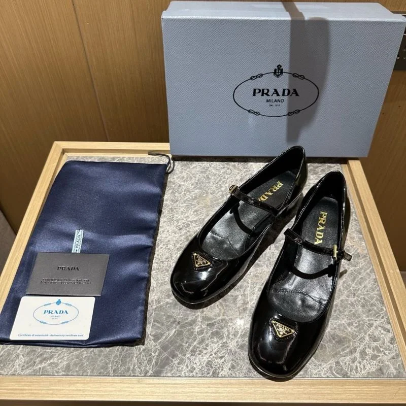 FlexibleFit Prada Low Shoes 34832
