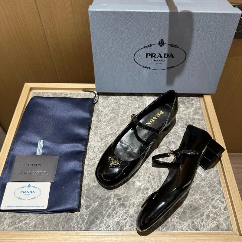 FlexibleFit Prada Low Shoes 34832