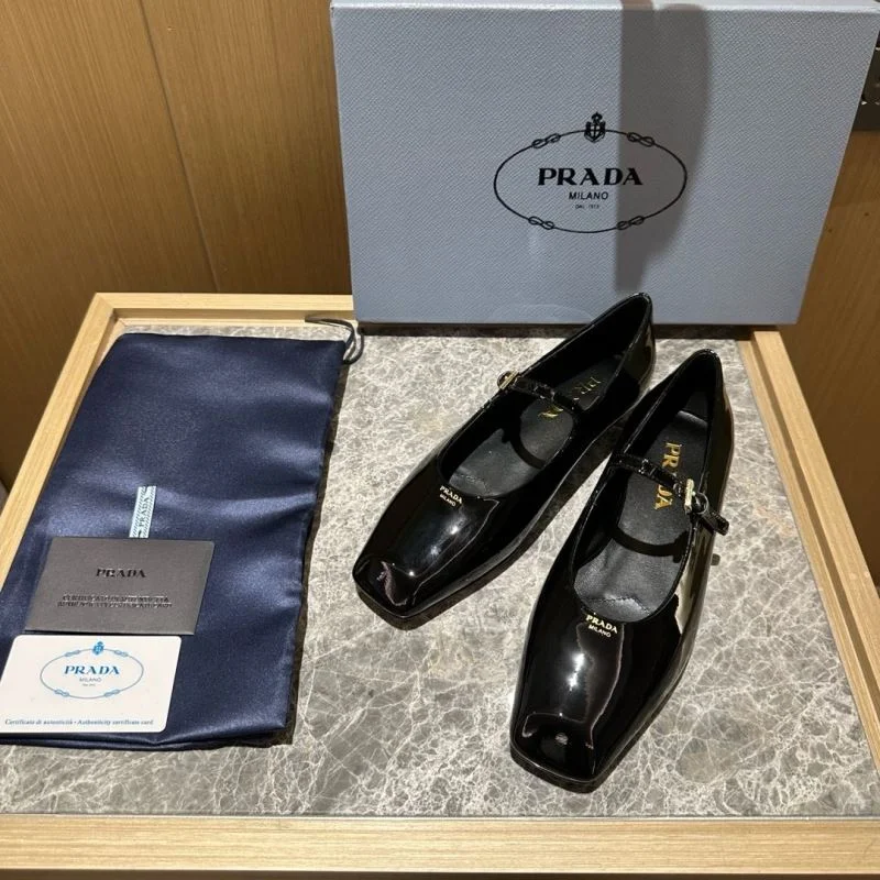 Prada Low Shoes Cozy 34833