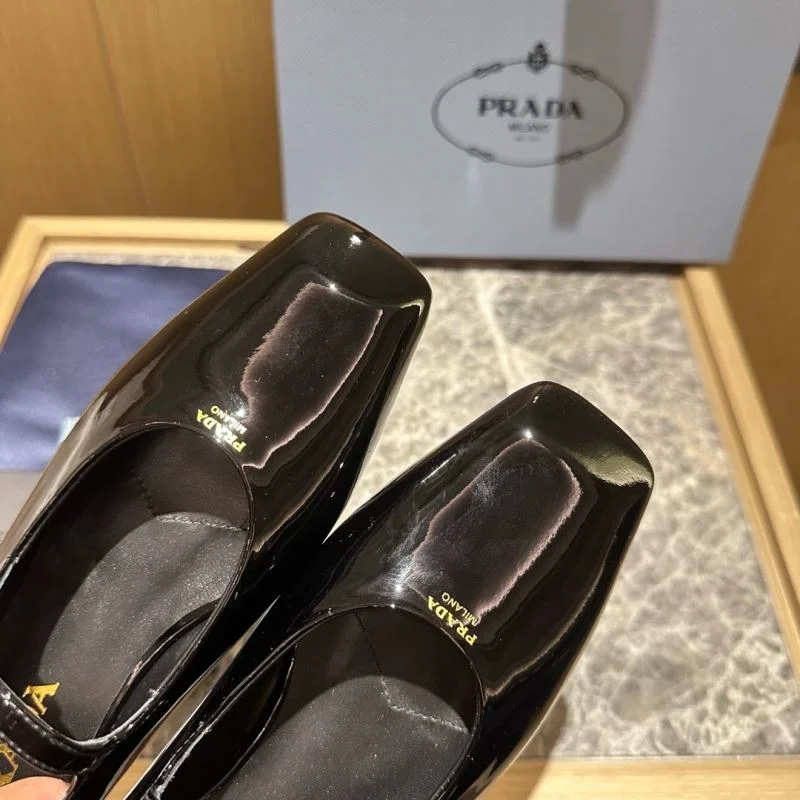 Prada Low Shoes Cozy 34833