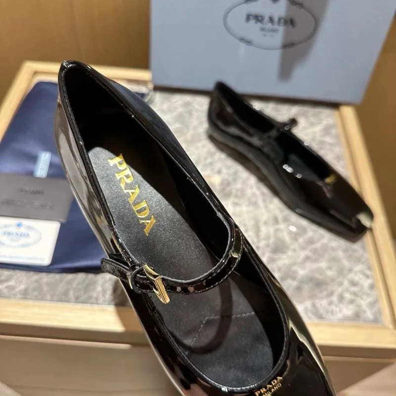 Prada Low Shoes Cozy 34833