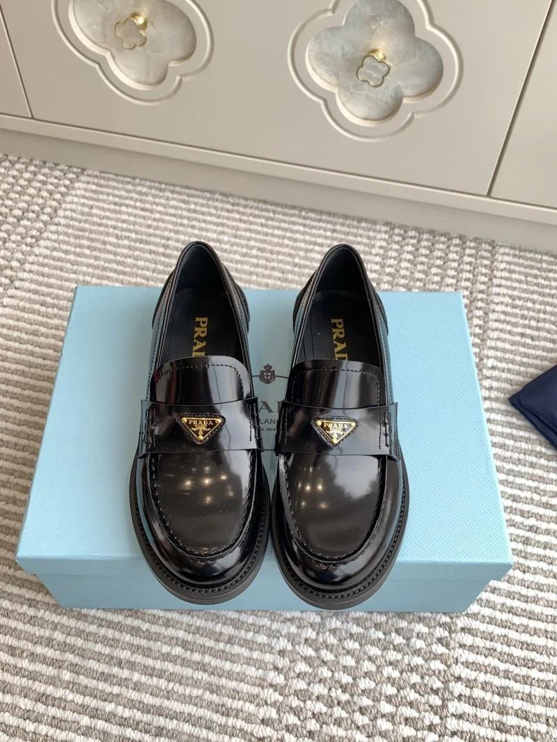 Prada Low Shoes Efficient 34819