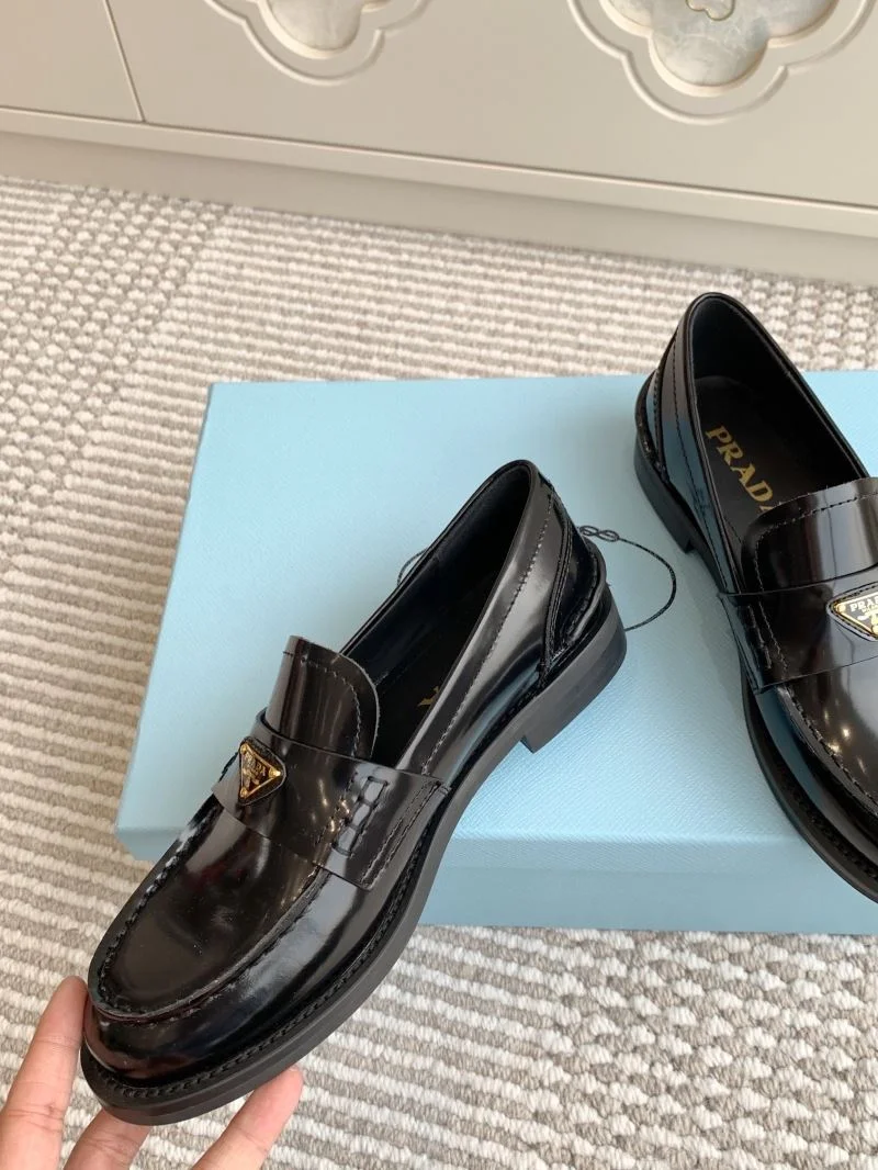 Prada Low Shoes Efficient 34819