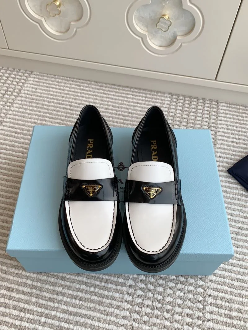 Youthful Prada Low Shoes 34817