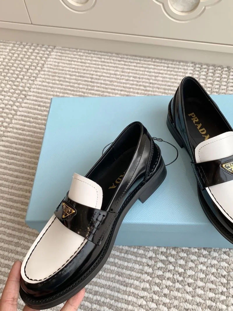 Youthful Prada Low Shoes 34817