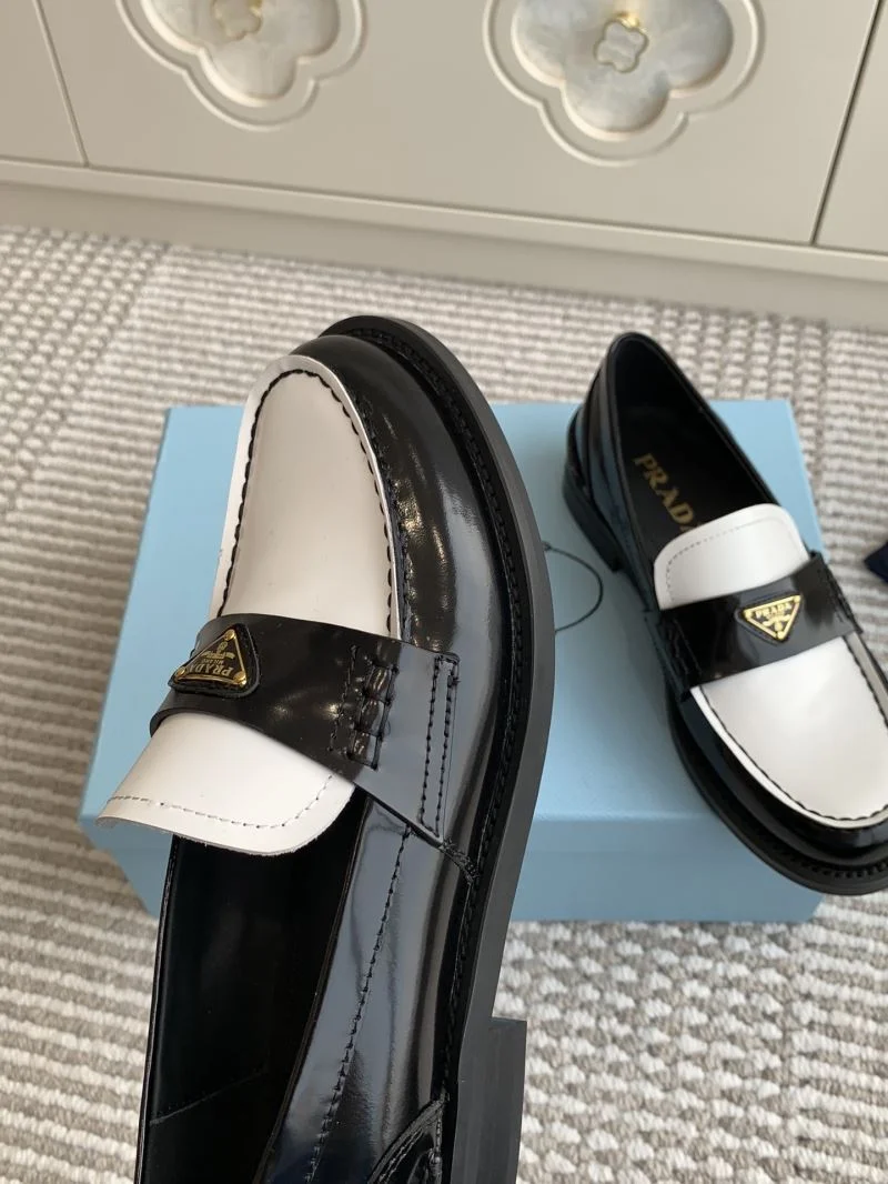 Youthful Prada Low Shoes 34817