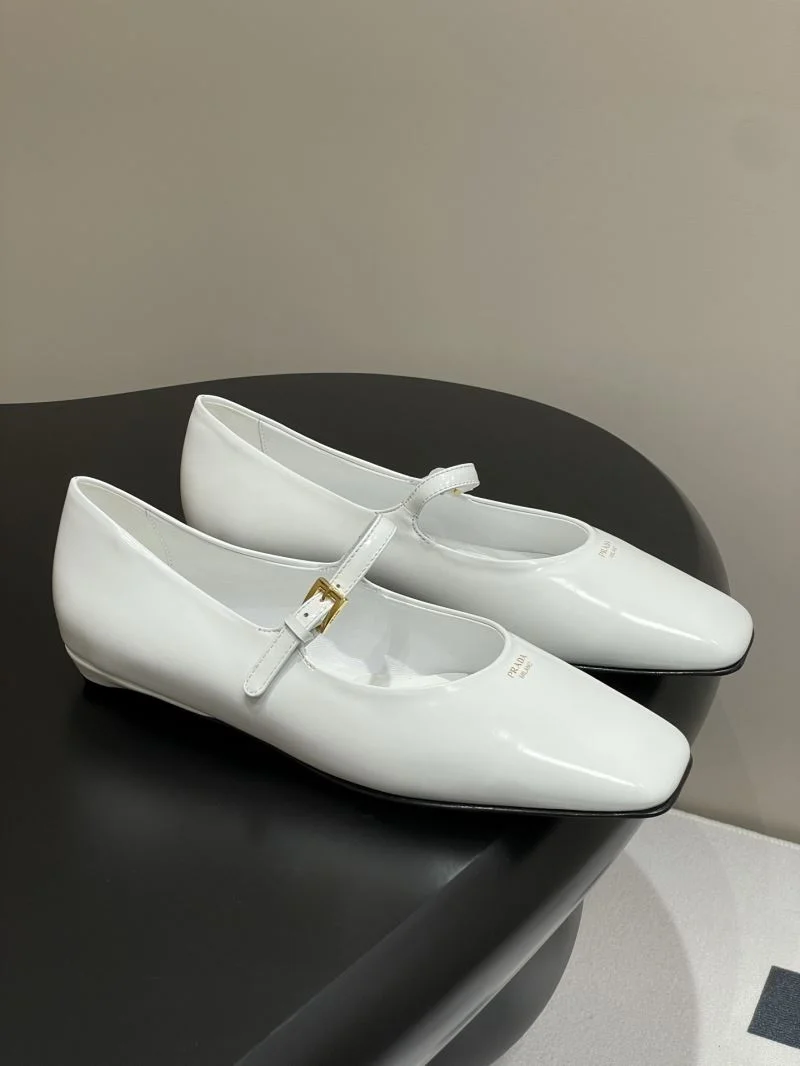 EasyMatch Prada Low Shoes 34813