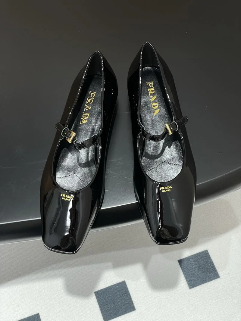 EasyMatch Prada Low Shoes 34816