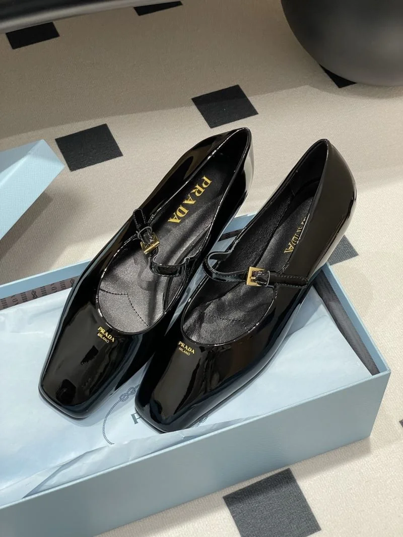 EasyMatch Prada Low Shoes 34816