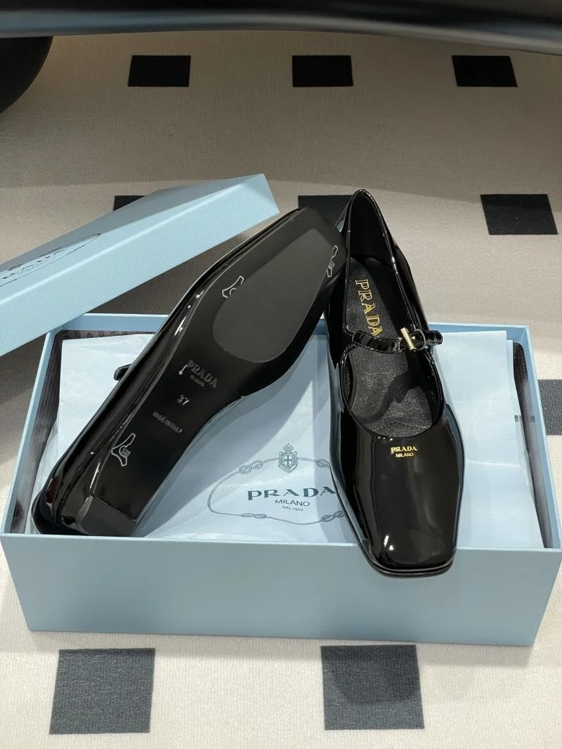 EasyMatch Prada Low Shoes 34816