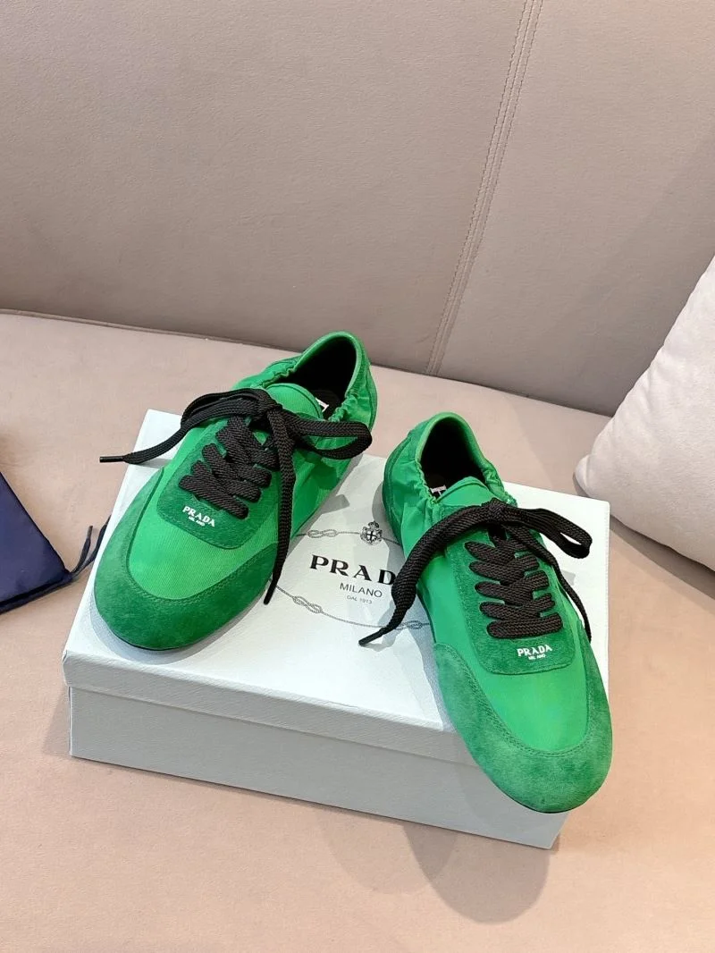Practical Prada Low Shoes 34792