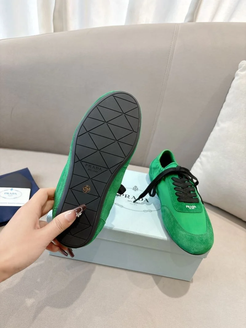 Practical Prada Low Shoes 34792
