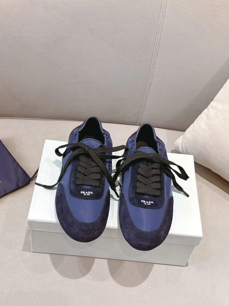 Prada Low Shoes Snug 34805