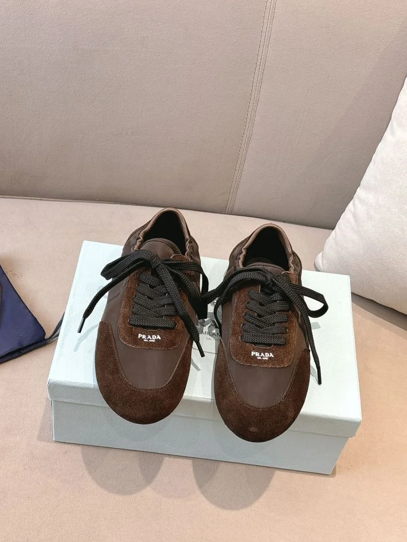 Prada Low Shoes Reliable 34802