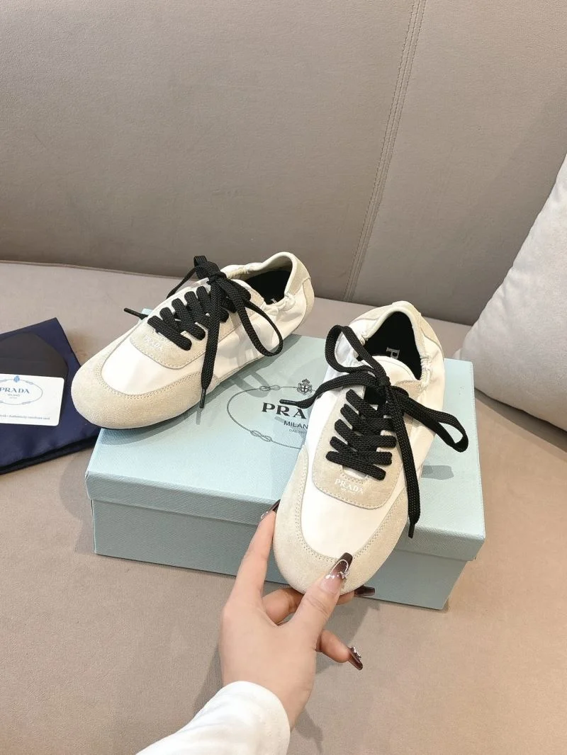 Reliable Prada Low Shoes 34803