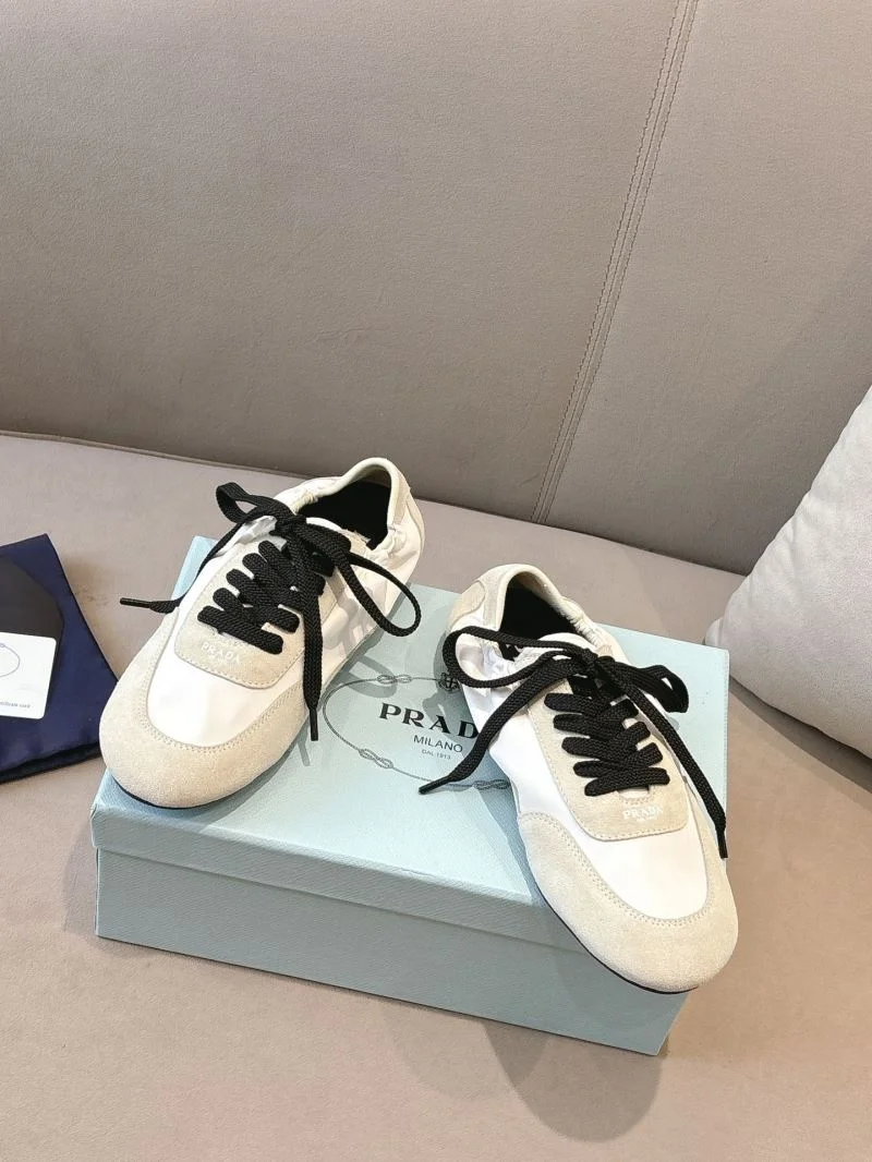Reliable Prada Low Shoes 34803