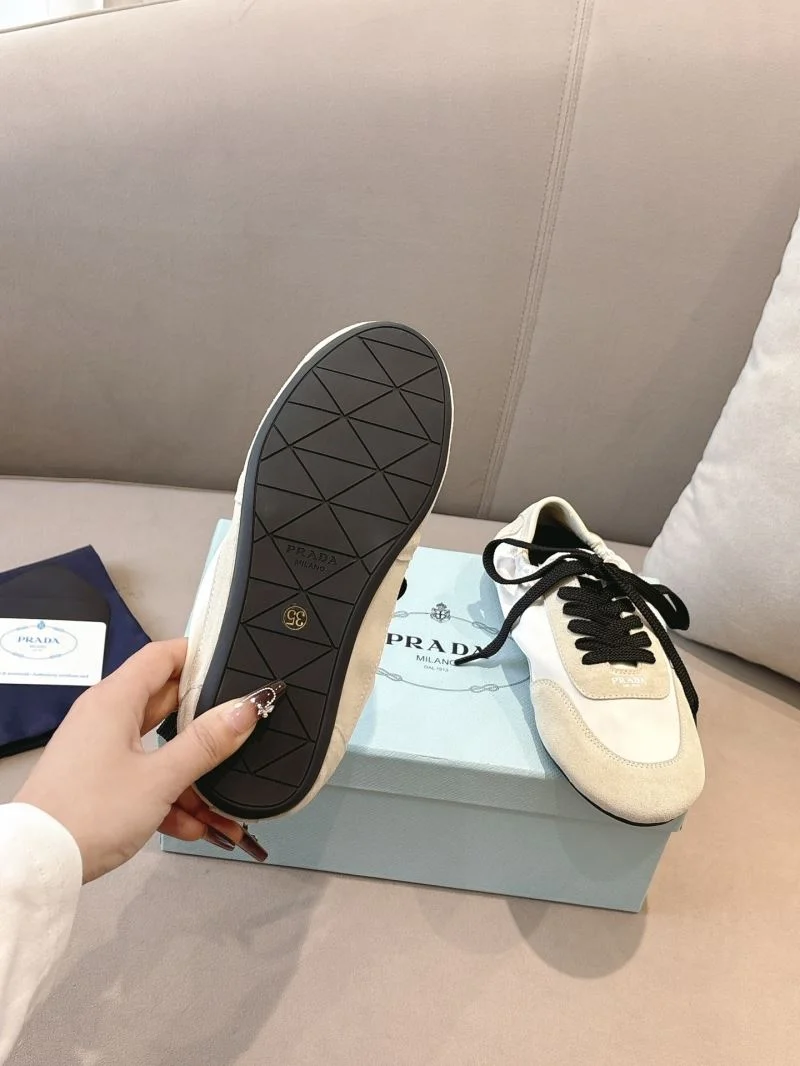 Reliable Prada Low Shoes 34803