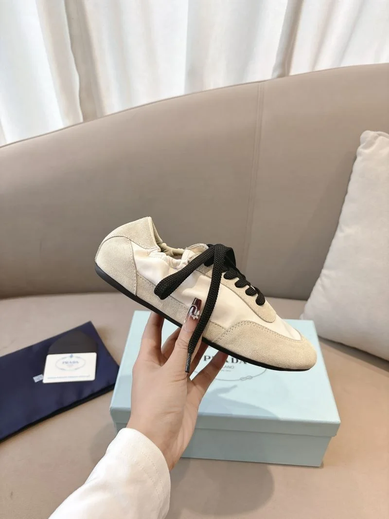 Reliable Prada Low Shoes 34803