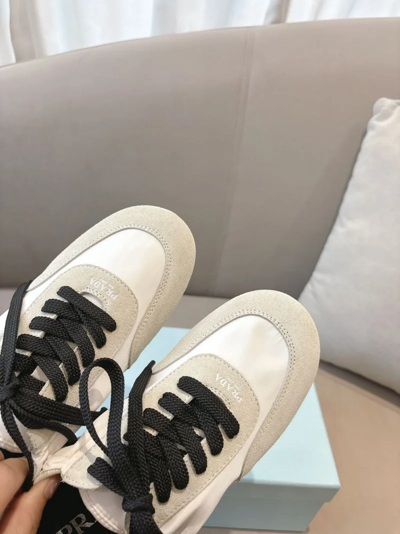 Reliable Prada Low Shoes 34803