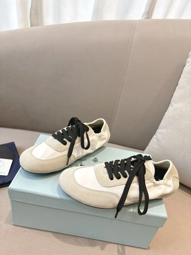 Reliable Prada Low Shoes 34803