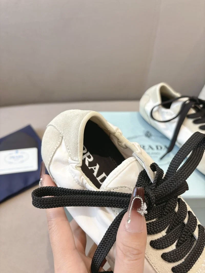 Reliable Prada Low Shoes 34803