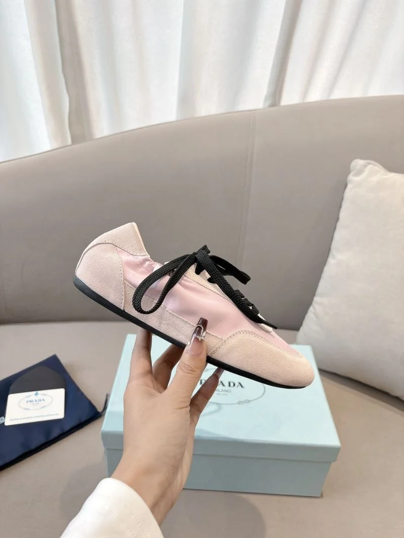 Unisex Prada Low Shoes 34781