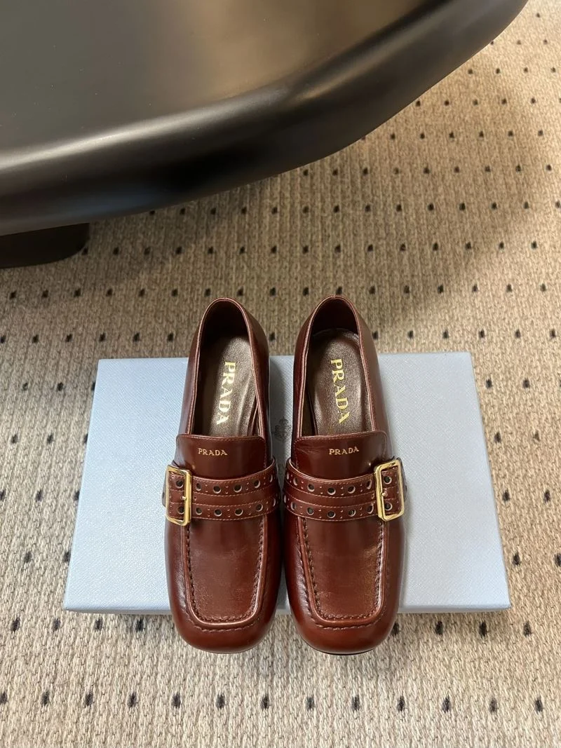 Prada Low Shoes Trendy 34780