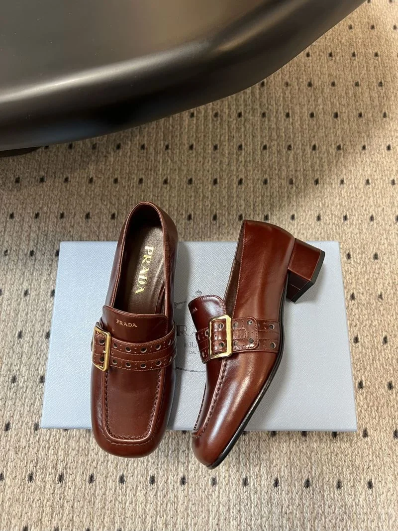 Prada Low Shoes Trendy 34780