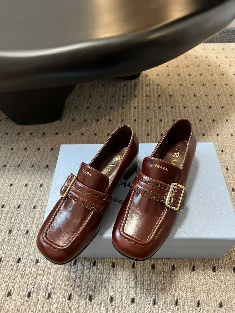 Prada Low Shoes Trendy 34780