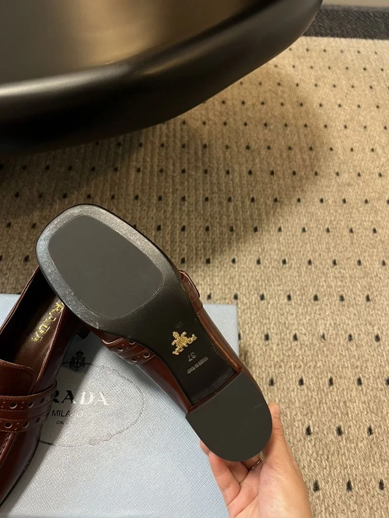 Prada Low Shoes Trendy 34780