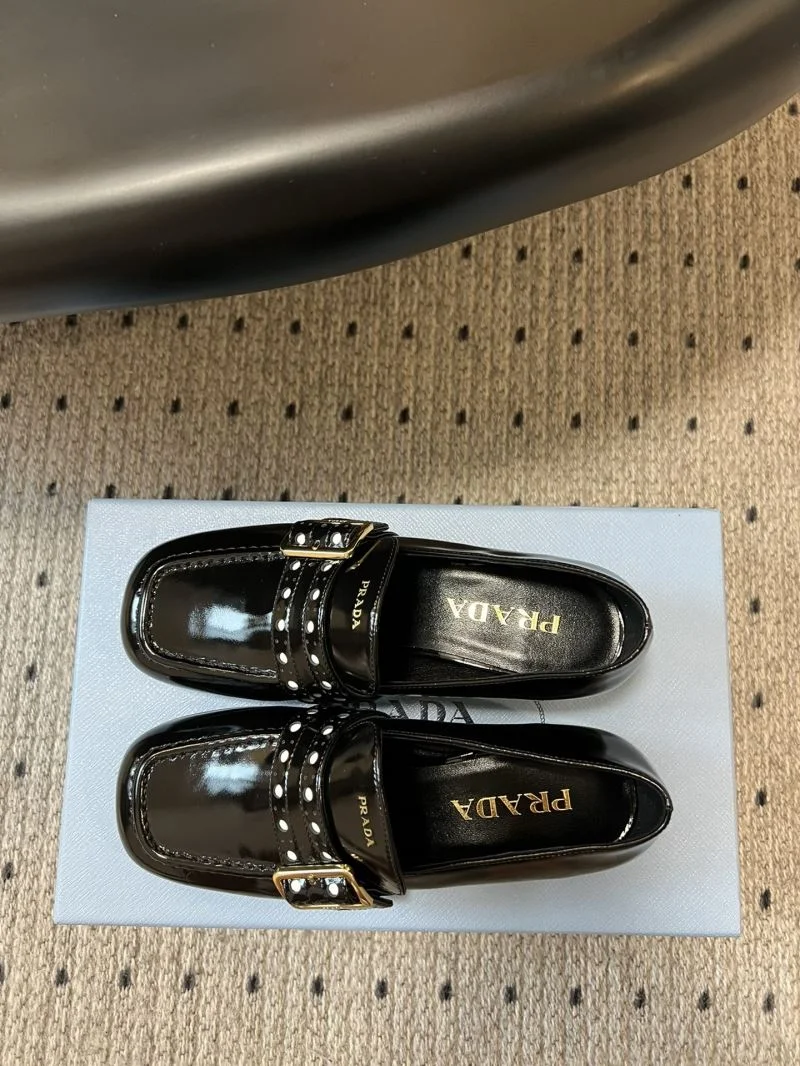 Prada Low Shoes OnTrend 34794