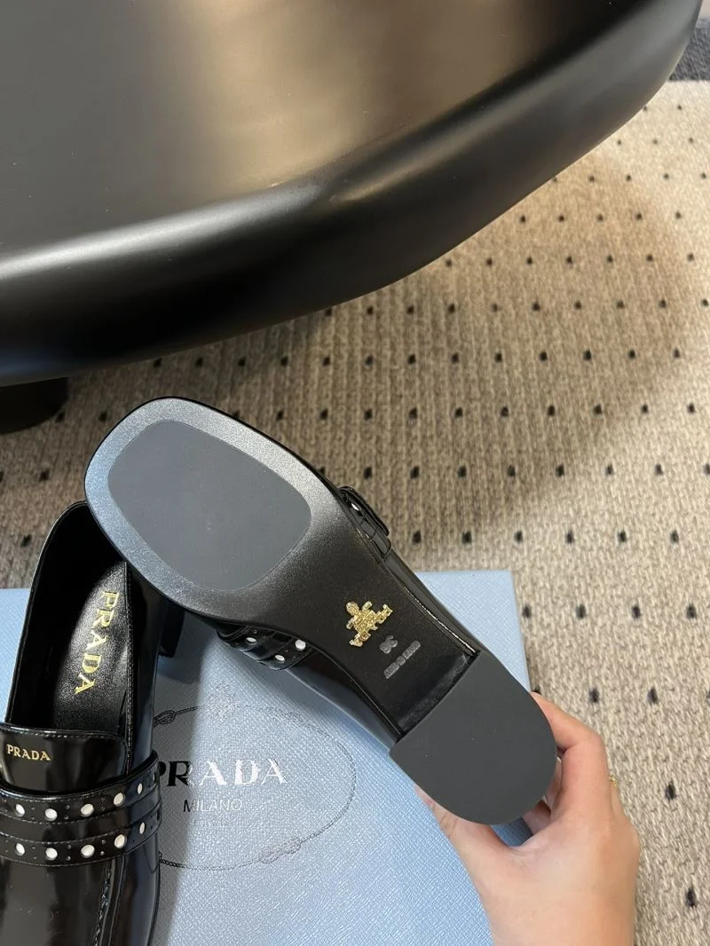 Prada Low Shoes OnTrend 34794