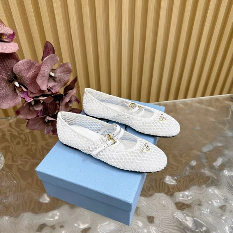 Prada Low Shoes EasyCare 34808