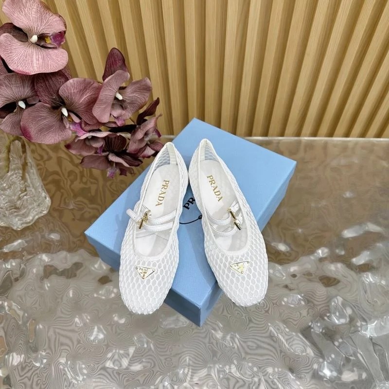 Prada Low Shoes EasyCare 34808