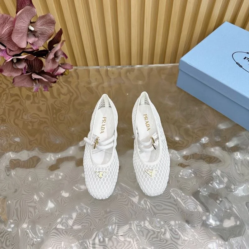 Prada Low Shoes EasyCare 34808