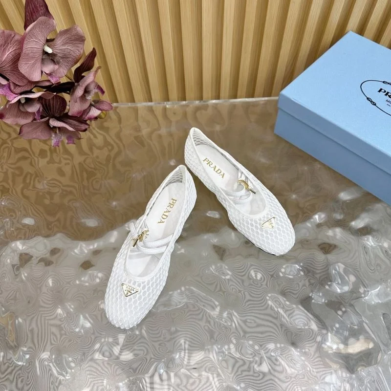Prada Low Shoes EasyCare 34808