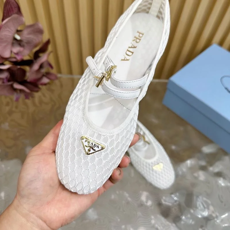 Prada Low Shoes EasyCare 34808