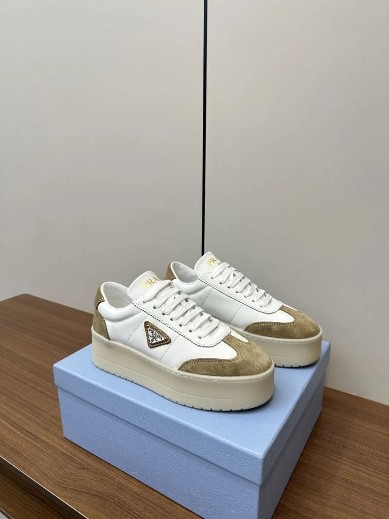 Prada Low Shoes EasyMatch 34789