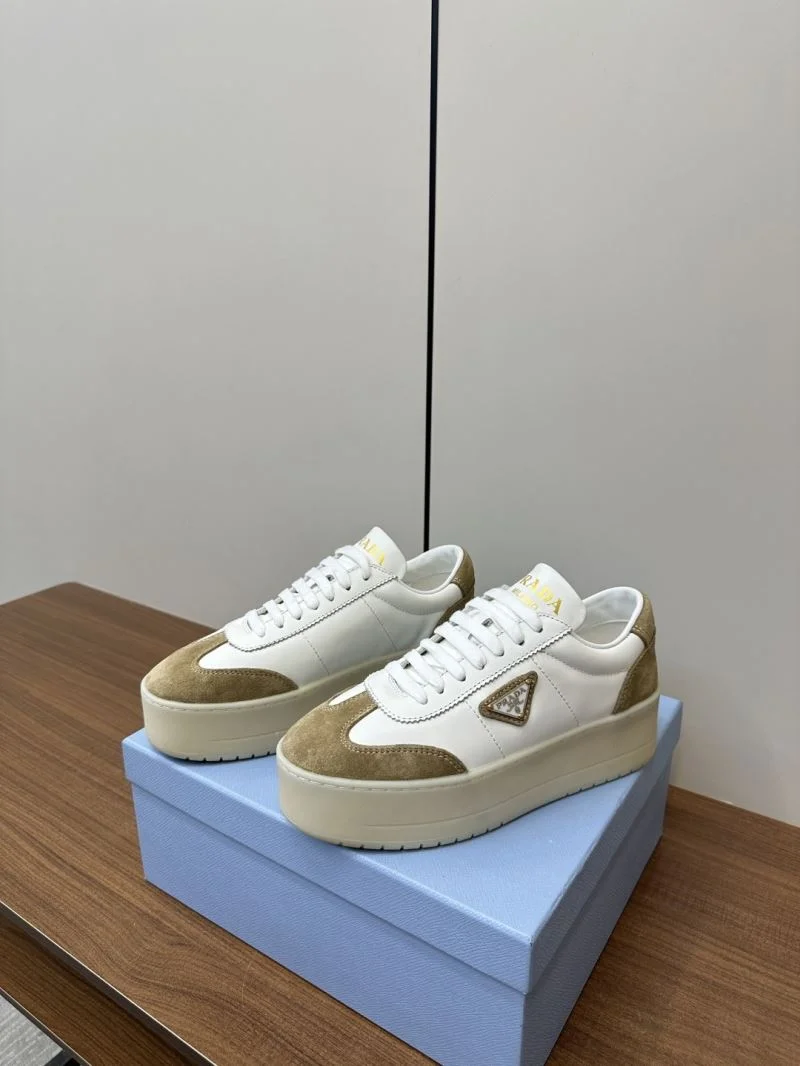 Prada Low Shoes EasyMatch 34789