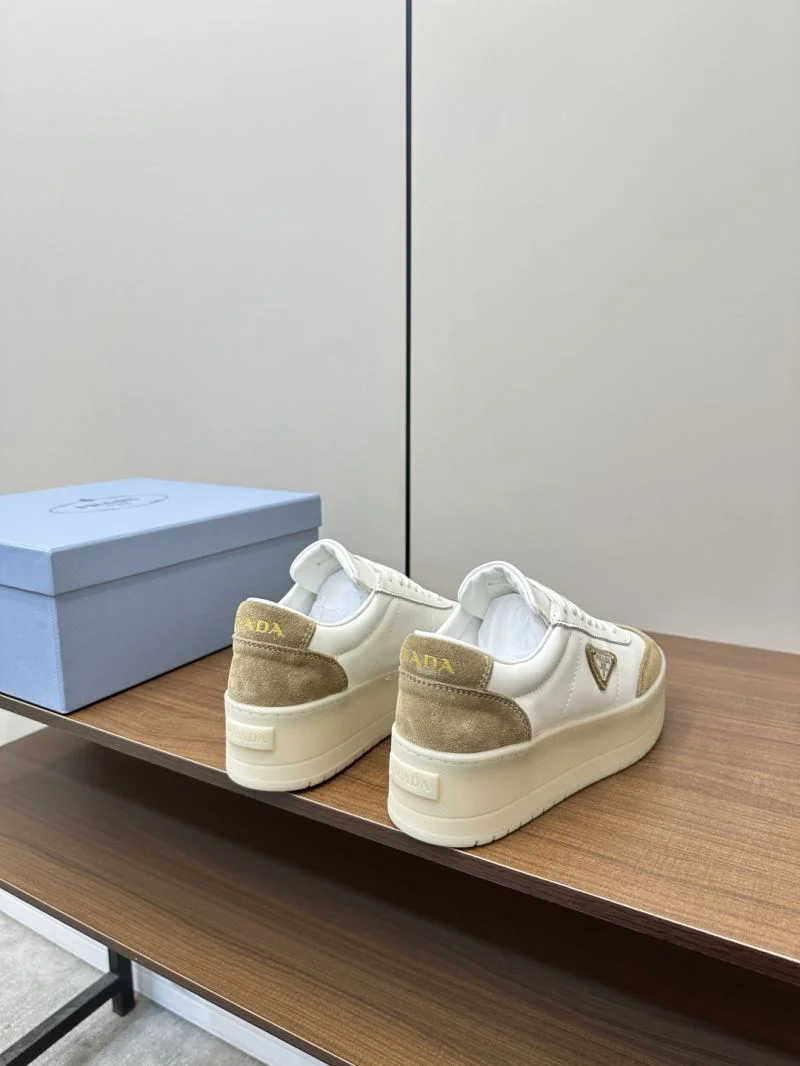 Prada Low Shoes EasyMatch 34789