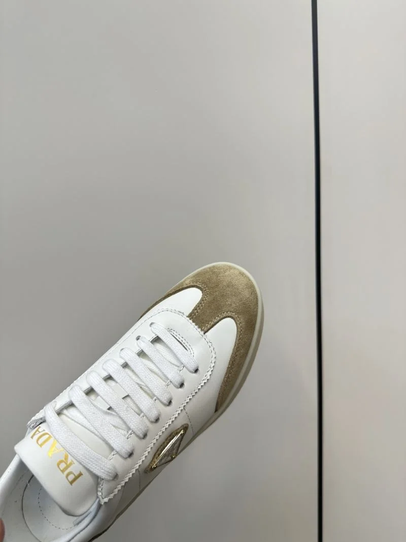 Prada Low Shoes EasyMatch 34789