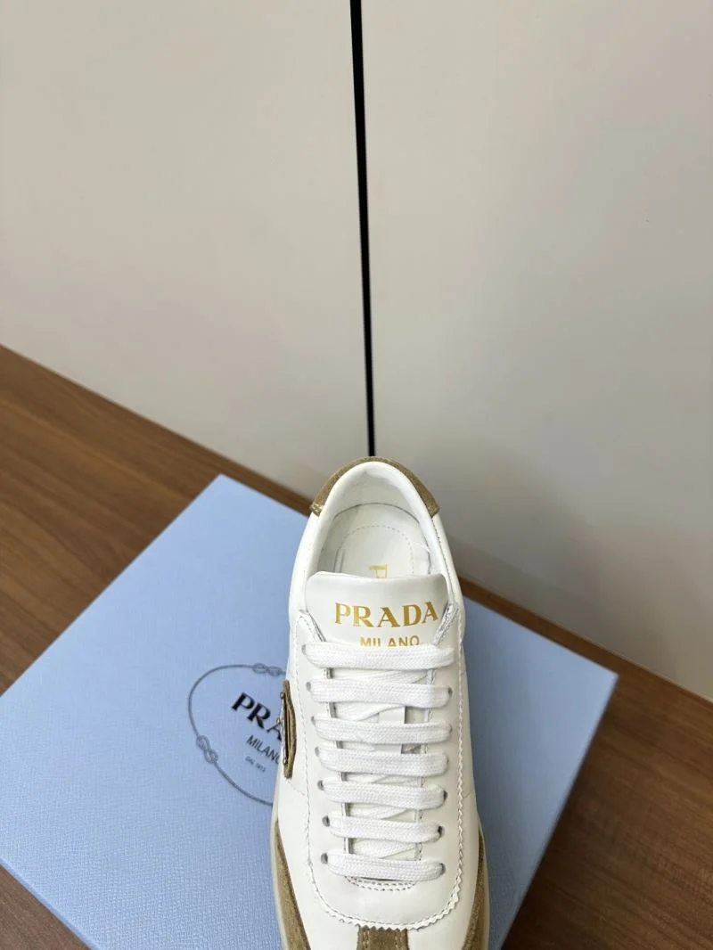 Prada Low Shoes EasyMatch 34789