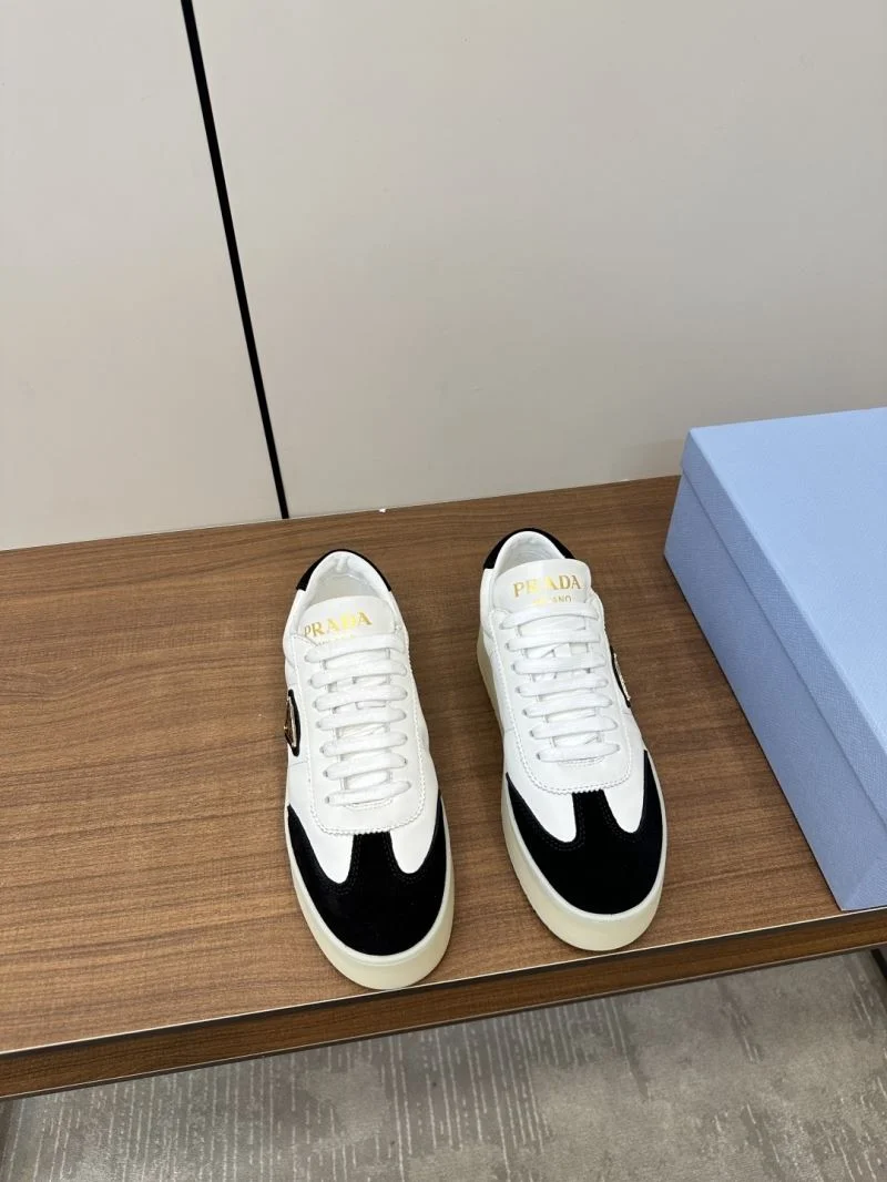 Prada Low Shoes Practical 34799