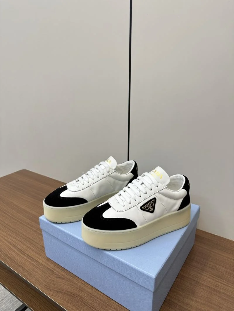 Prada Low Shoes Practical 34799