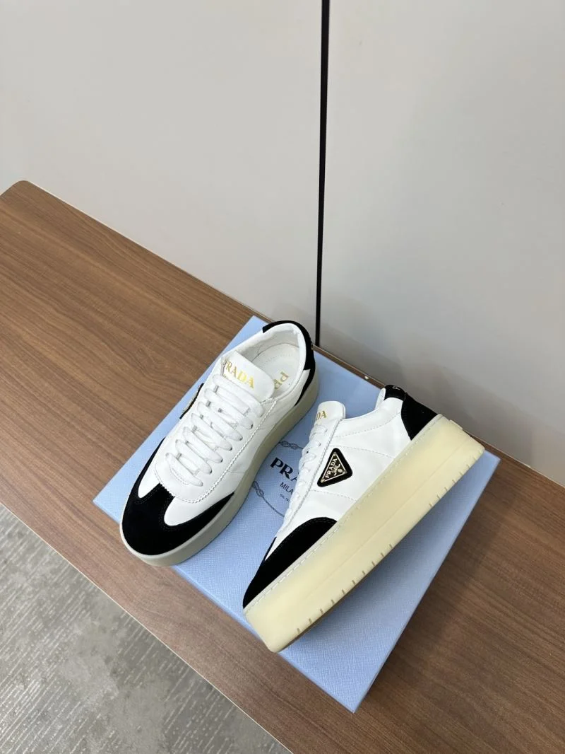 Prada Low Shoes Practical 34799