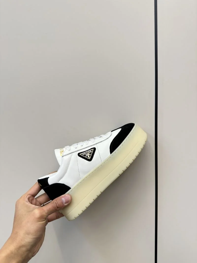 Prada Low Shoes Practical 34799
